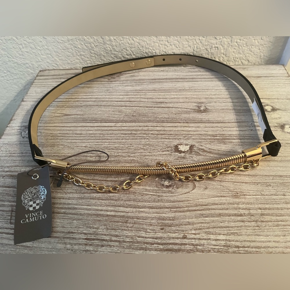 Vince Camuto belt
